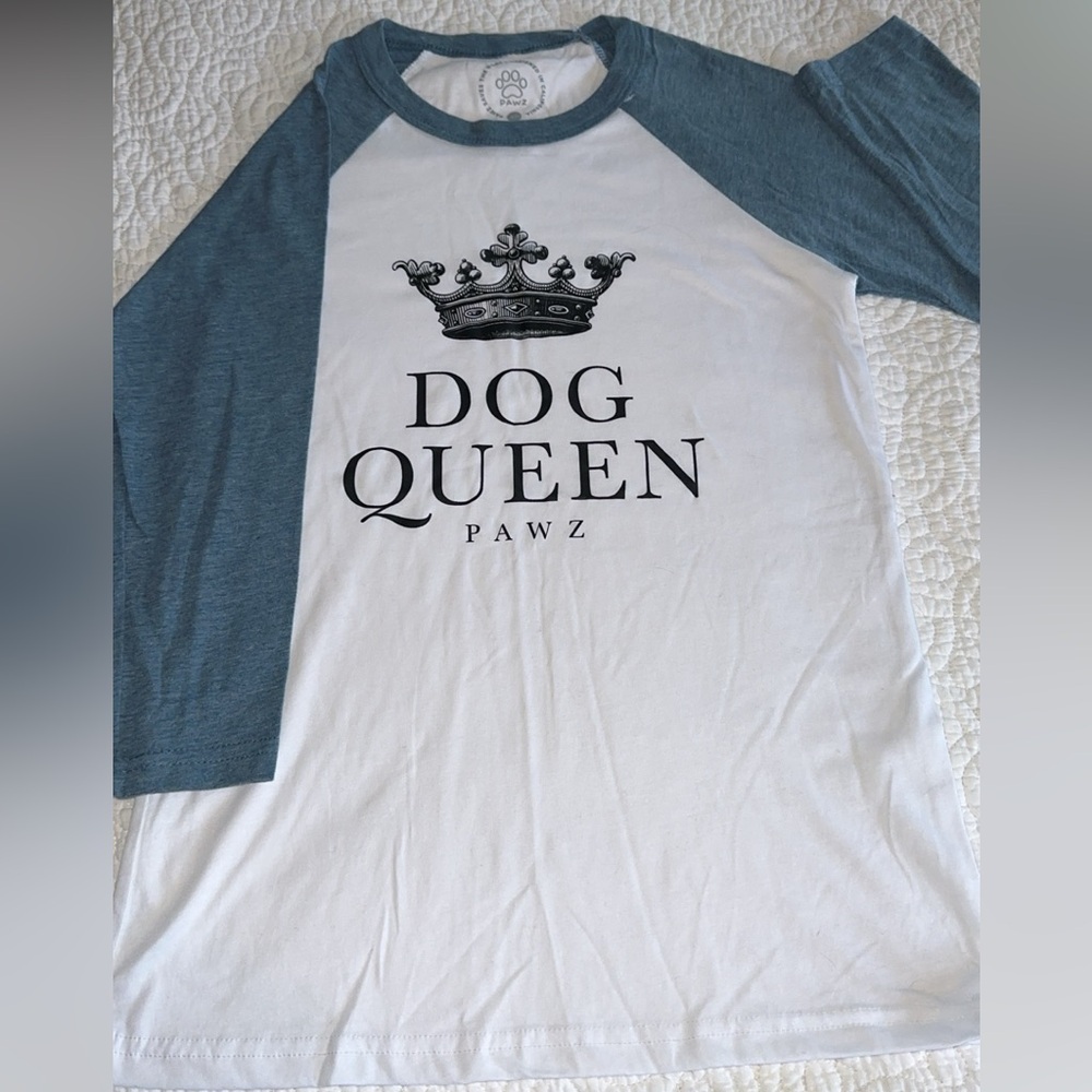 PAWZ Saves the Dogs Dog Queen Raglan SZ XS